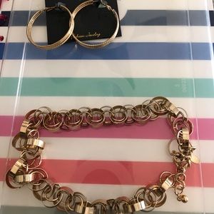 Necklace and earring set